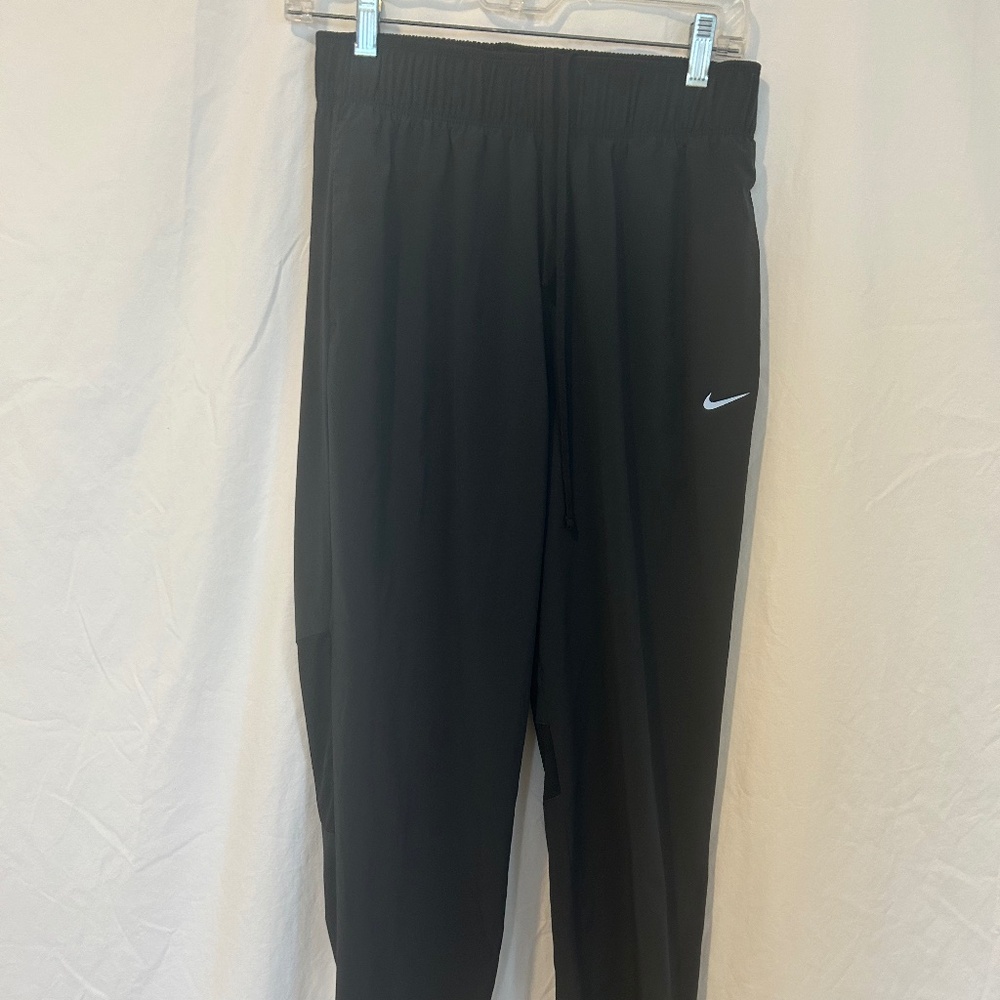 Nike lightweight cover pants size s